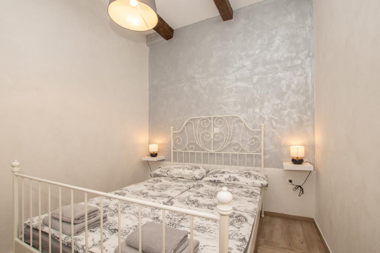 Apartments Nesatcium Pula Dış mekan fotoğraf